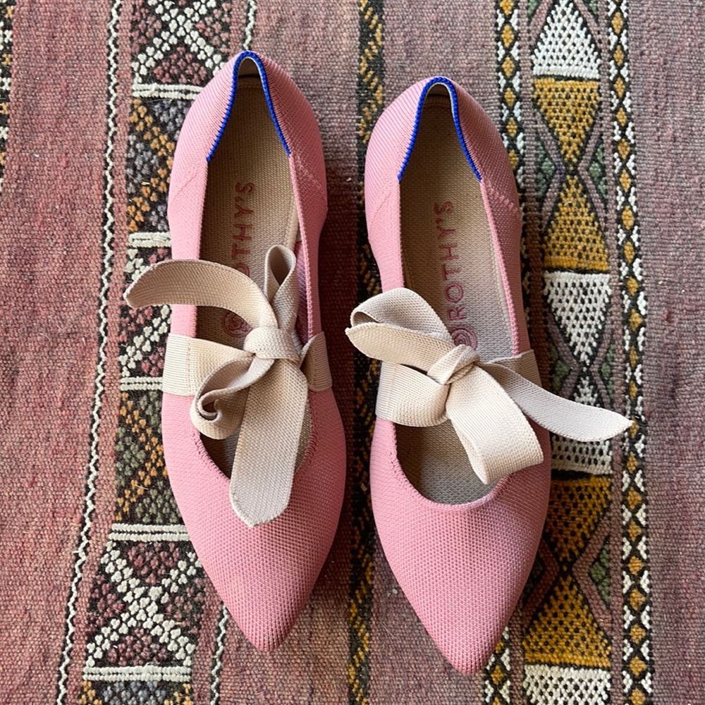 Rothy’s pointed flat pink loafers with tie
